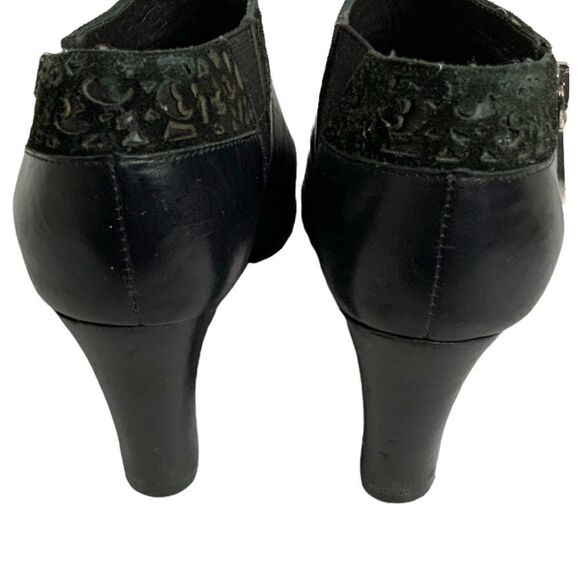 Brighton Black Genuine Leather Ankle Booties with Silver Hardware and Suede Trim - Picture 6 of 12